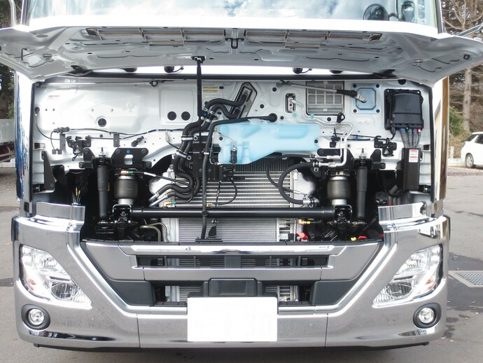 Truck Radiator Maintenance.jpg