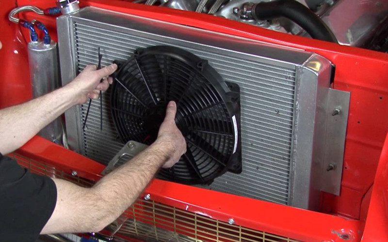 How to Choose the Right Radiator Fan for Your Truc HDTruck Radiator