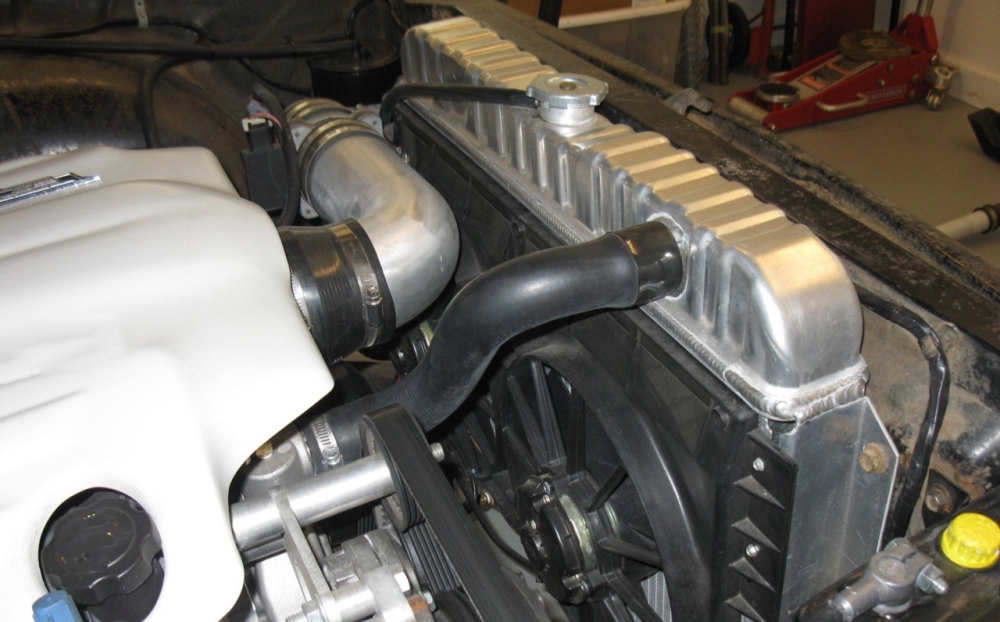 What Are the Symptoms of a Failing Radiator Fan in HDTruck Radiator